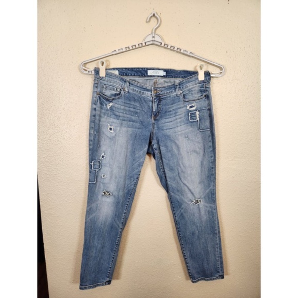 Torrid Boyfriend Jeans Distressed Patch Plus Size Denim Light Wash‎ Size 18